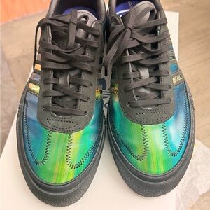 Adidas Black Textured Sole Sneakers and T-shirt